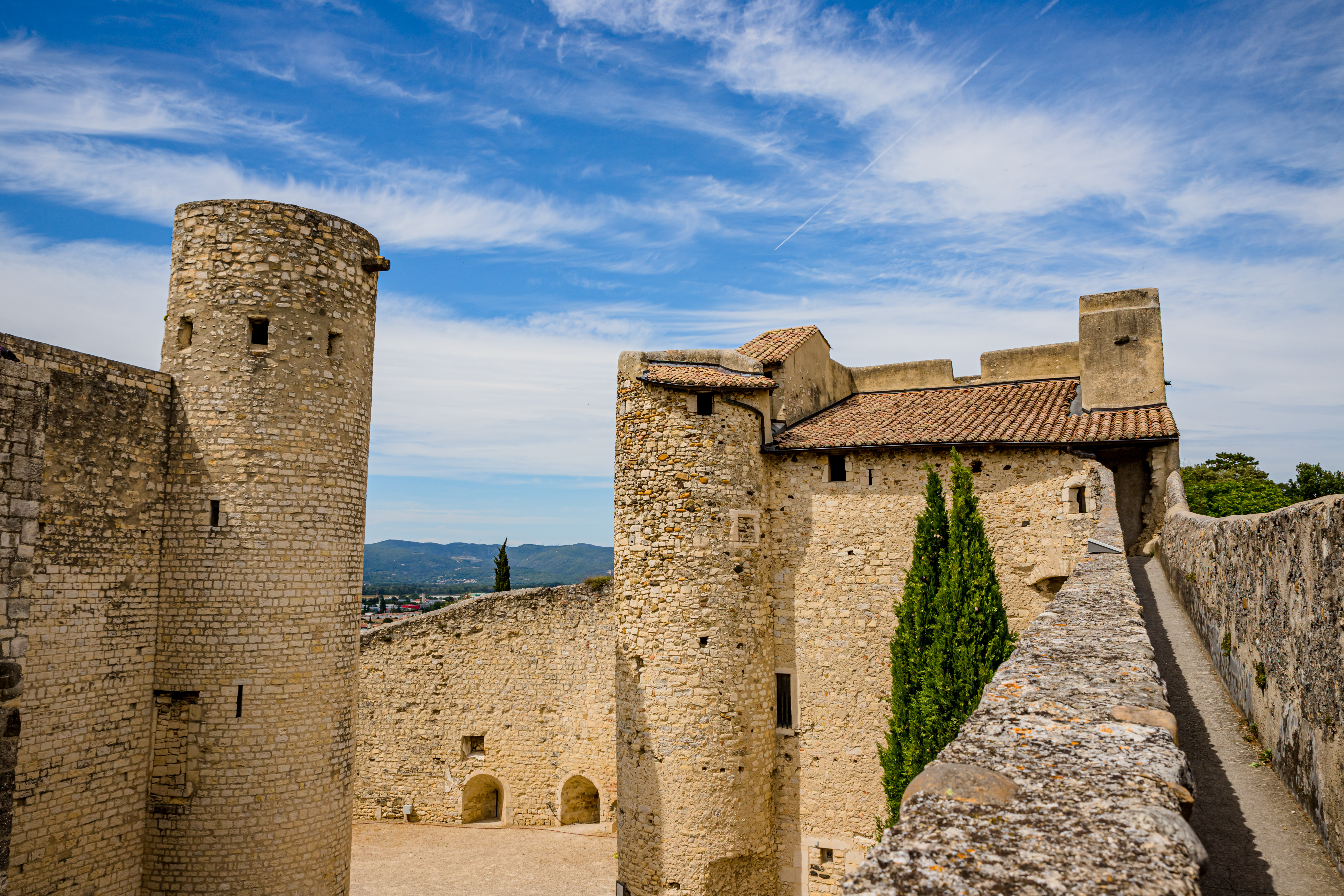 chateau drome provencale
